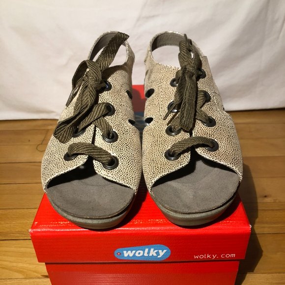 Wolky Shoes - NEVER WORN Wolky Alula Lace-Up Leather Sandal 9